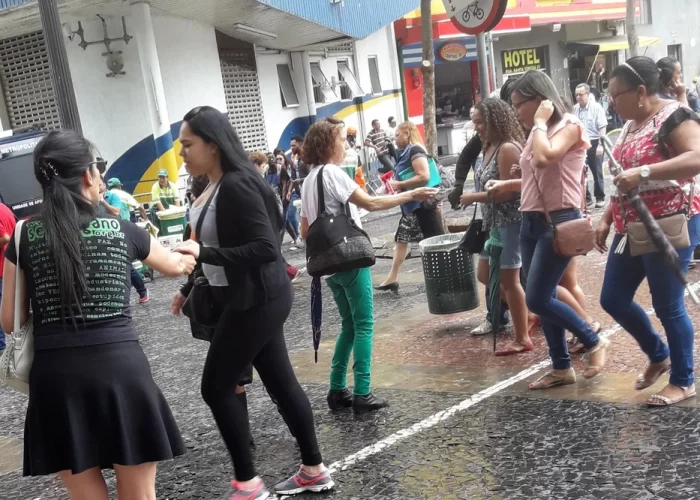 panfletagem-natal-praca-da-se-sp